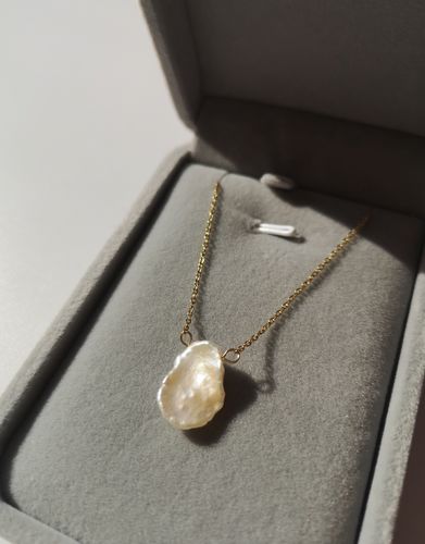 Customer photo review of Saudi simple gold fancy pearl necklace