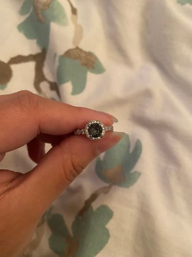 Customer photo review of Charcoal Skull Bath Bomb - Midnight Silver Ring Collection Made with Crystals from Swarovski®