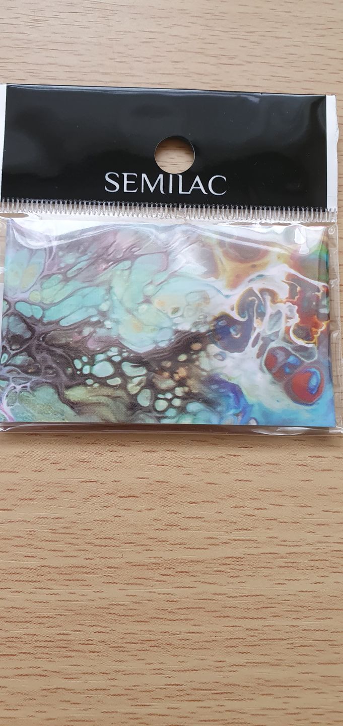 Customer photo review of Semilac Nail Transfer Foil Rainbow Marble 08