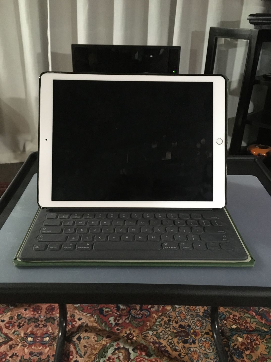 Customer photo review of Traditional Two Tone iPad Keyboard Case