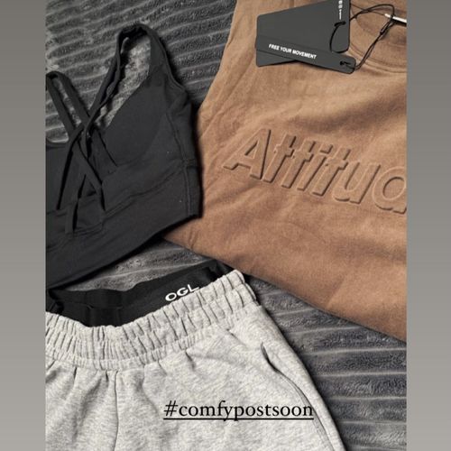 Customer photo review of Emboss T-shirt