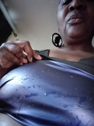Customer photo review of Women's Heat Trapping Sweat Vest