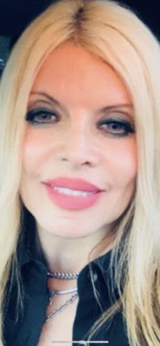 Customer photo review of Icoloured® HD Green-Grey Colored Contact Lenses