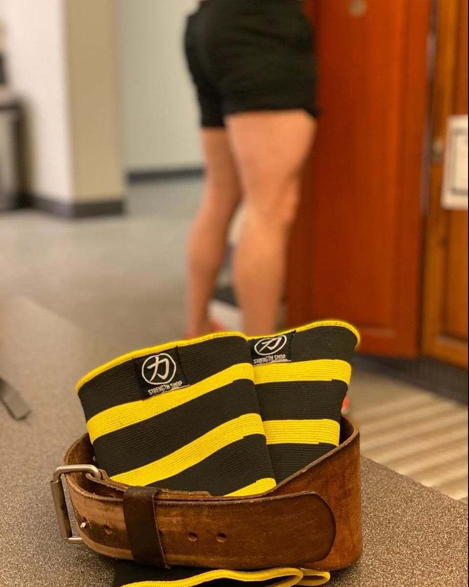 Customer photo review of Strength Shop Thor Knee Sleeves - Double Ply