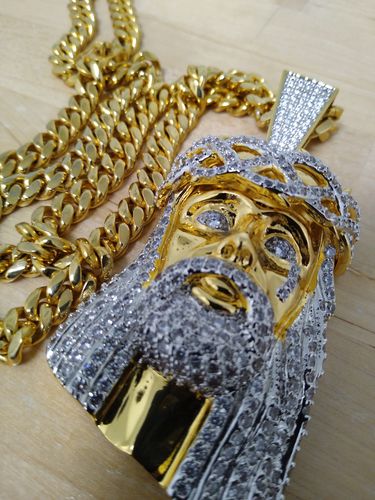 Customer photo review of 8mm 14K Gold IP Premium Miami Cuban Chain