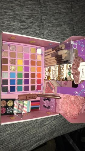 Customer photo review of Sweet Box