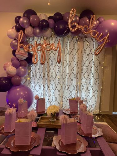 Customer photo review of Create Your Own Color Mix - DIY Balloon Garland Kit