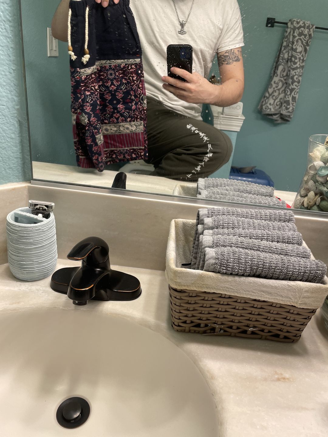 Customer photo review of Kurahan Pants