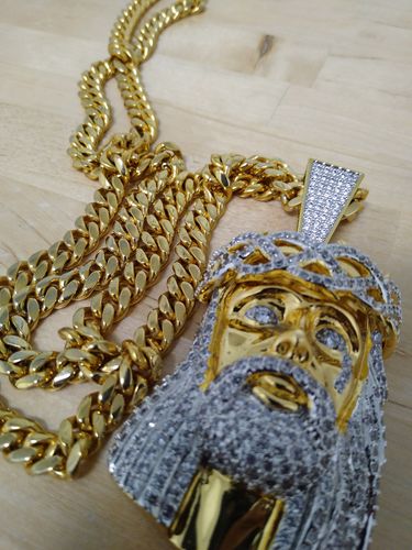 Customer photo review of 18k Gold Finish  Simulated Diamond 3D Jesus Pendant