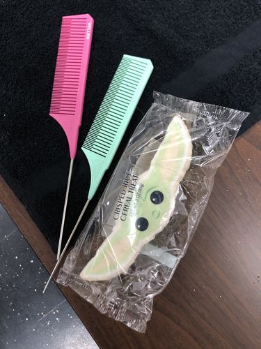 Customer photo review of PREMIUM RAT TAIL COMB SET / 3 Sizes with Special Design / Perfect for Babylights, Balayage and Highlights