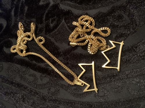 Customer photo review of Crown Basquiat Chain