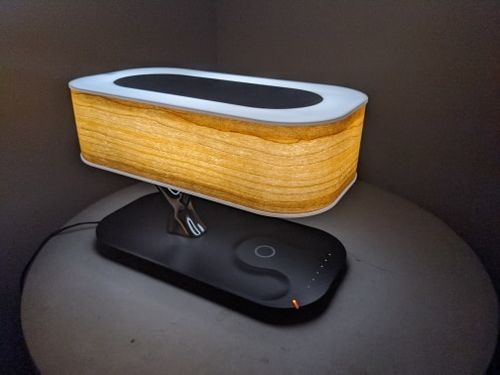 Customer photo review of Skrivebordslampe med trådløs opladning og Bluetooth-højttaler