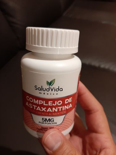 Customer photo review of Astaxantina, Espirulina y Beta Caroteno