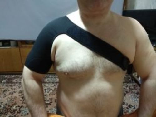 Customer photo review of Kompressziós Neoprén Vállrögzítő