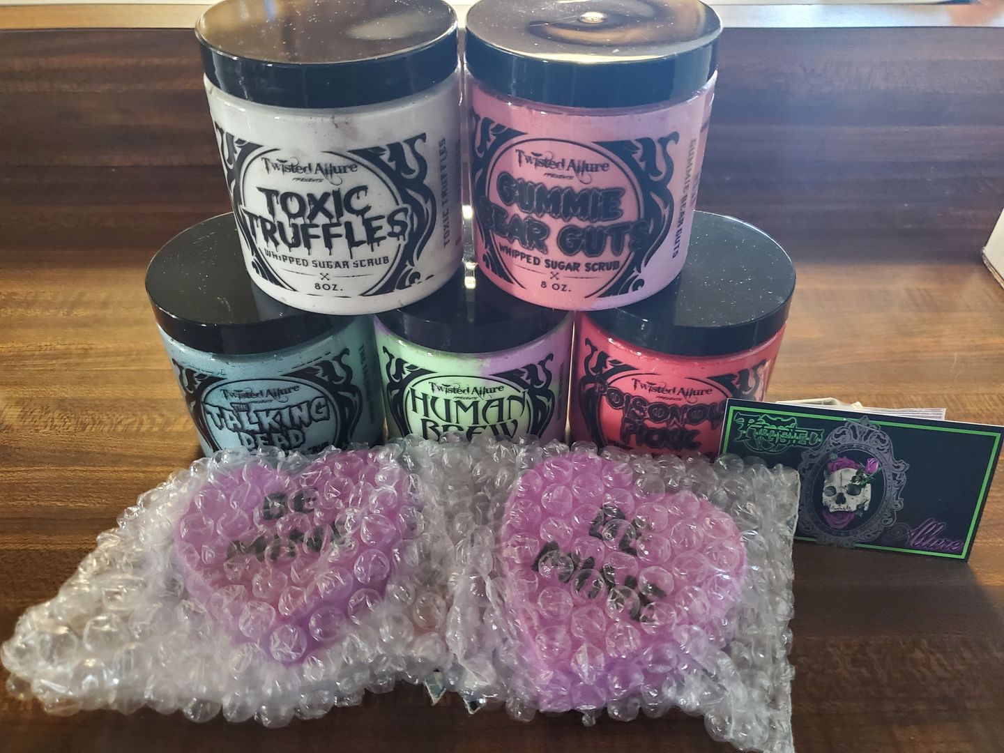Customer photo review of Gummie Bear Guts Sugar Scrub