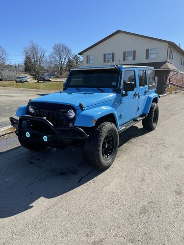 Customer photo review of Shark Grille - Glossy Black for 07-18 Wrangler JK/ JKU