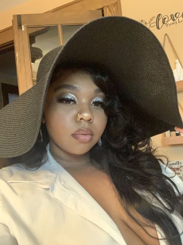 Customer photo review of Natural Ocre Contact Lenses