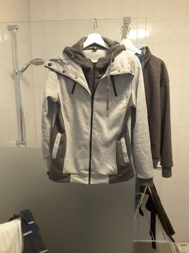 Customer photo review of Fleece Hoodie med lynlås