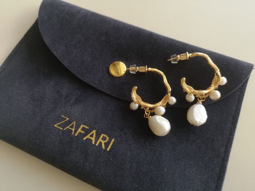 Customer photo review of French Baroque Pearl Niche Designer Drop Earrings