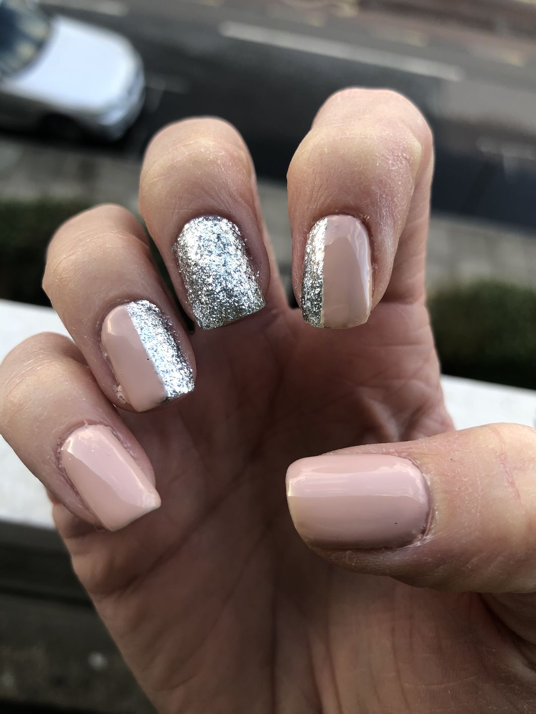 Customer photo review of Semilac 292 Silver Shimmer UV Gel Polish7 ml