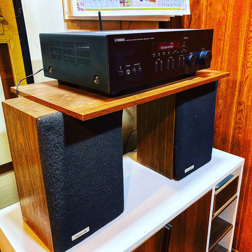 Customer photo review of Yamaha R-N303 - Stereo Receiver