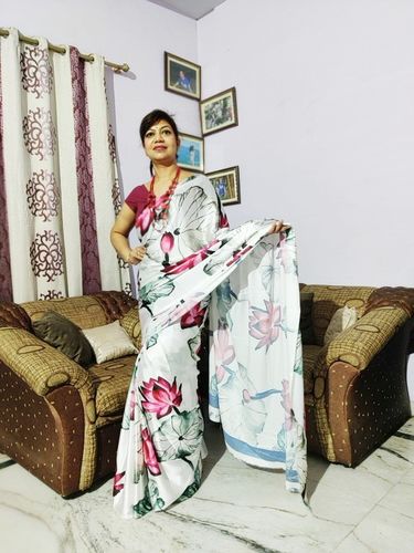 Customer photo review of Lotus On White Print Saga Saree