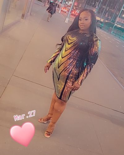 Customer photo review of Zarya Sequin Dress