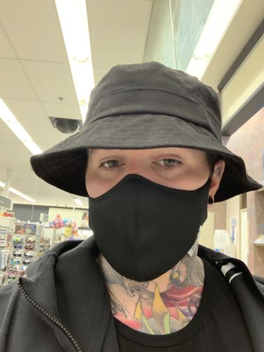 Customer photo review of Big Bucket Hat, Black