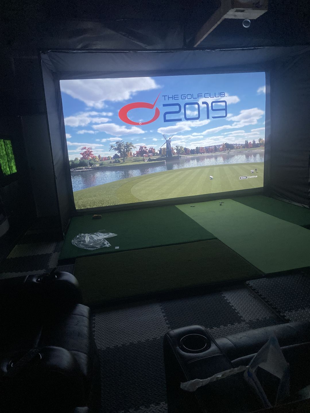 Customer photo review of Fiberbuilt Tee Box Golf Mat
