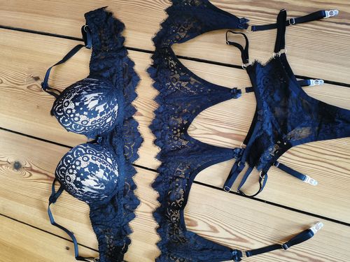 Customer photo review of Misha BH