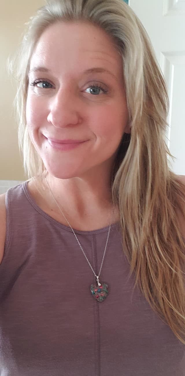 Customer photo review of Flower Heart Necklace with Real Flower and Cremains