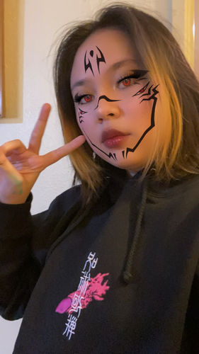 Customer photo review of JJK Black Hoodie