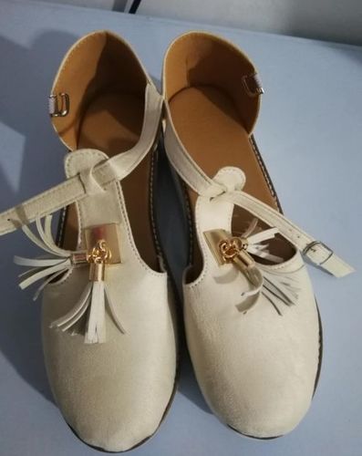 Customer photo review of Women's Casual Mary Jane Platform Flat Comfort Shoes