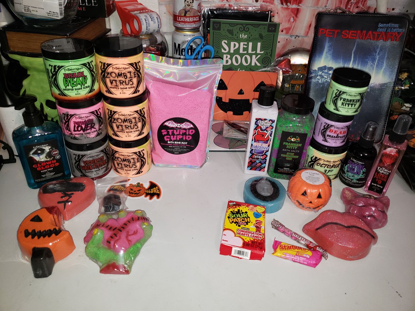 Customer photo review of Zombie Virus Whipped Sugar Scrub