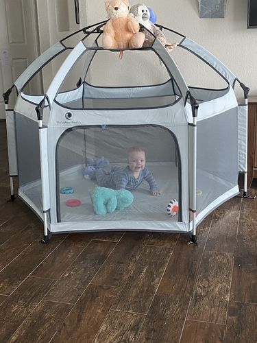 Customer photo review of Pop N' Go® Playpen