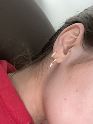 Customer photo review of Mila Medium Ohrringe