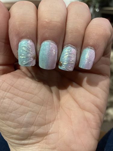 Customer photo review of Mermaid Gloss Gel Polish Set