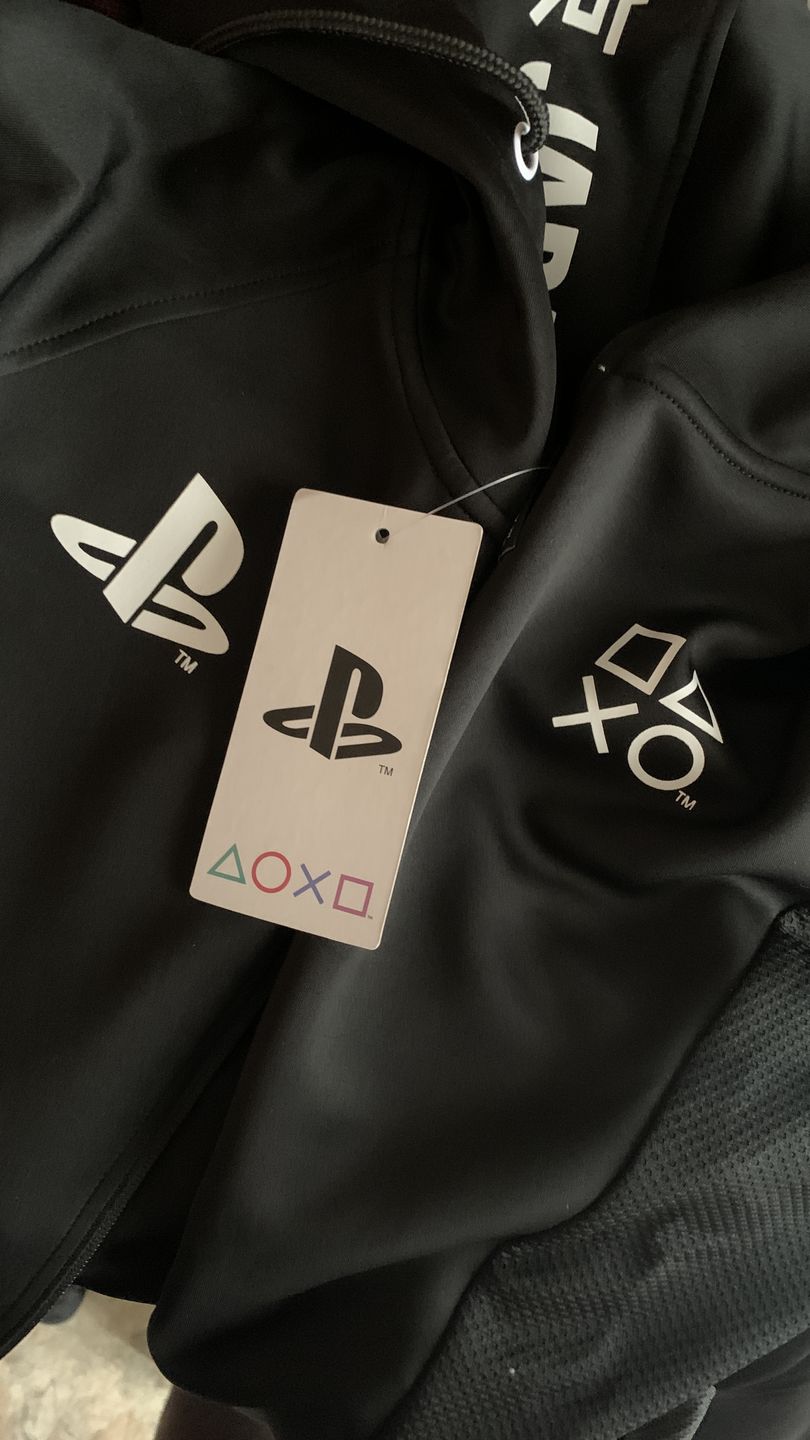 Customer photo review of Sony - PlayStation - Black & White Teq - Men's Hoodie