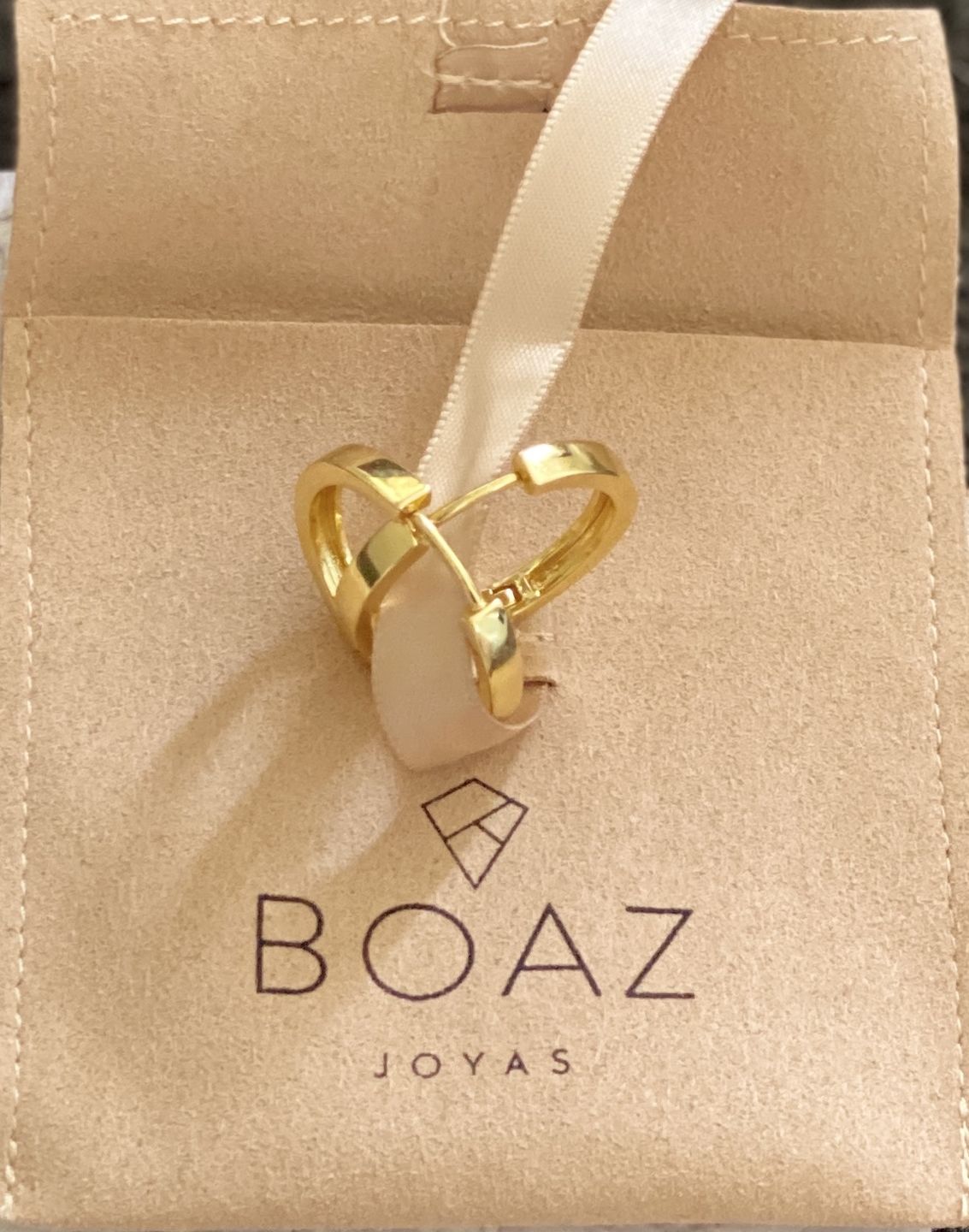 Customer photo review of ARGOLLAS LISAS 25MM BAÑADAS EN ORO