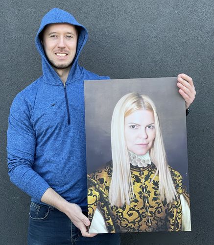 Customer photo review of The Golden Queen - Custom Canvas