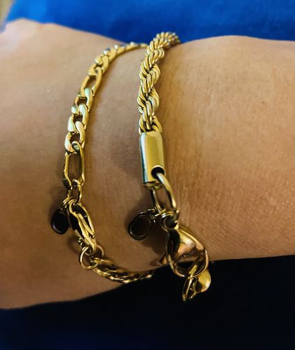Customer photo review of Figaro Bracelet (Gold) 5mm