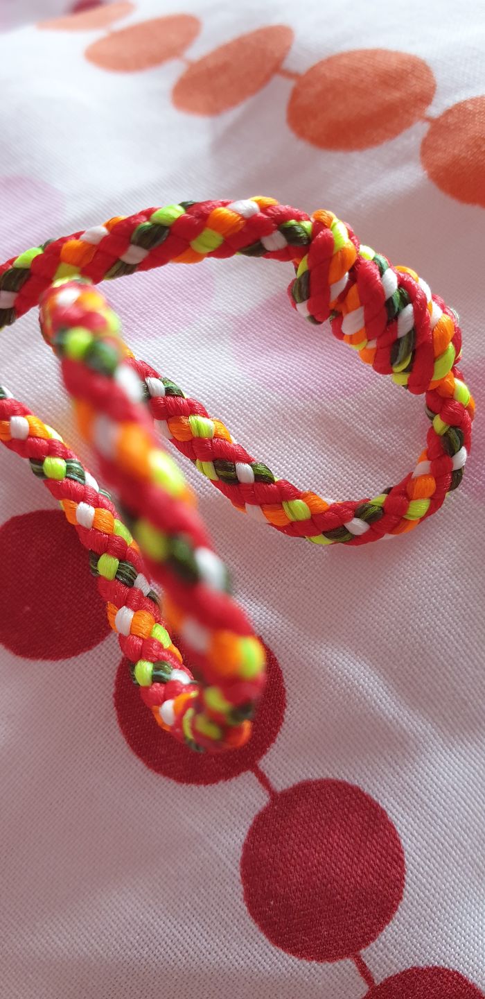 Customer photo review of Bracelet bouddhiste porte bonheur bénit par le Vénérable LP Sao.