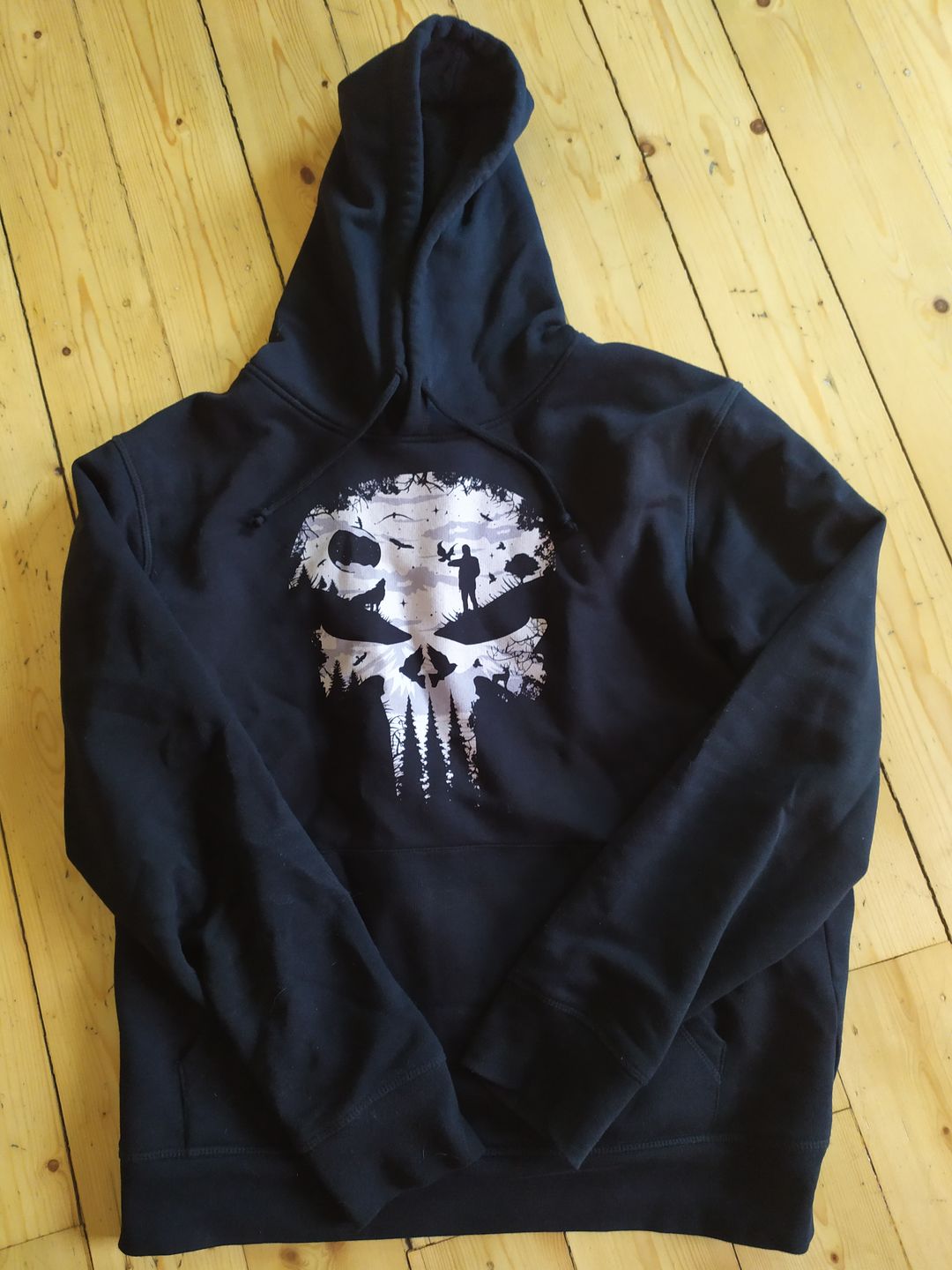 Customer photo review of Nature Skull  - Bio Unisex Hoodie (BASIC)