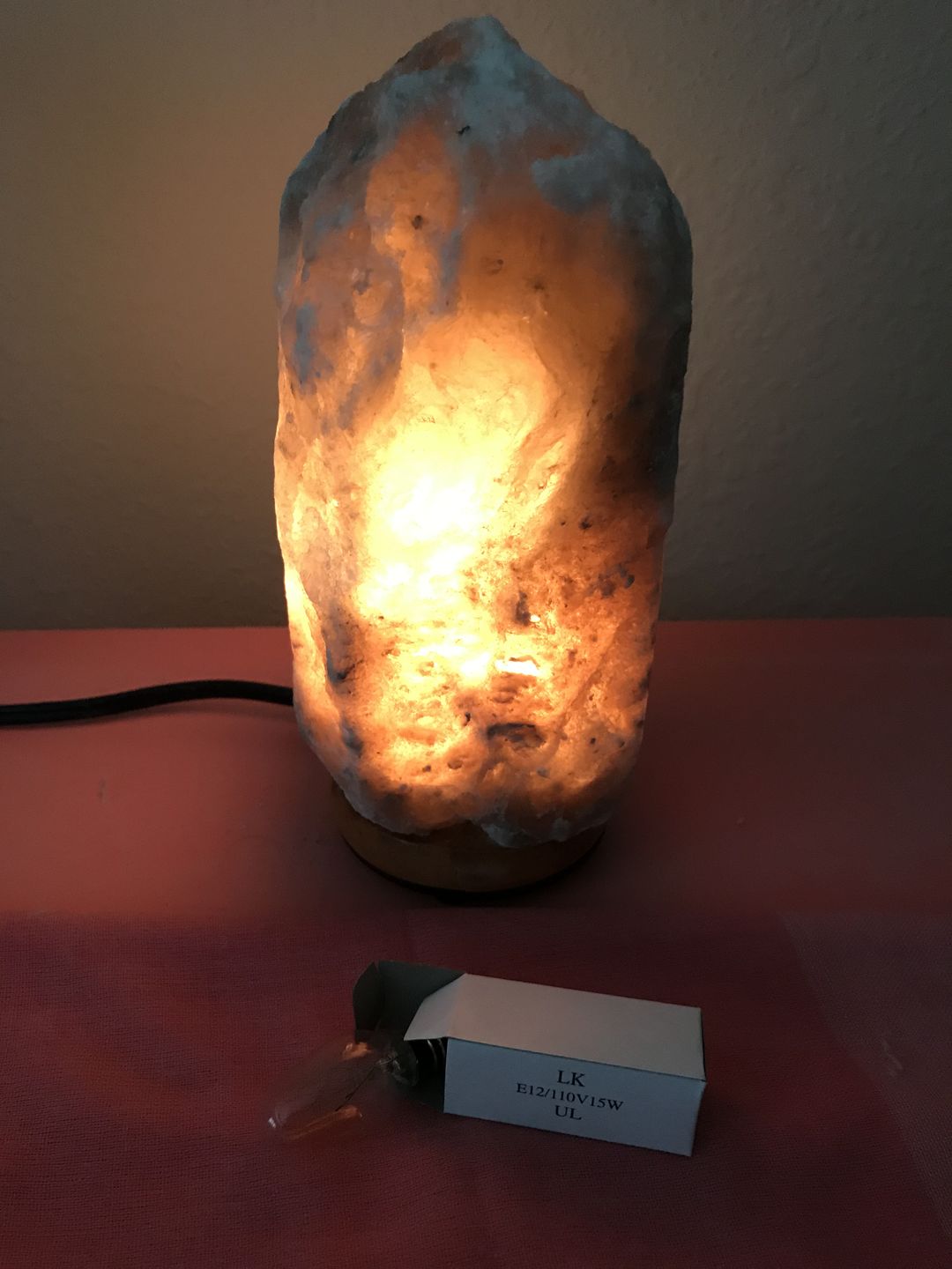 Customer photo review of Replacement Bulb for Himalayan Salt Lamps (15 Watt)