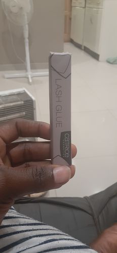 Customer photo review of Catrice Lash Glue 010