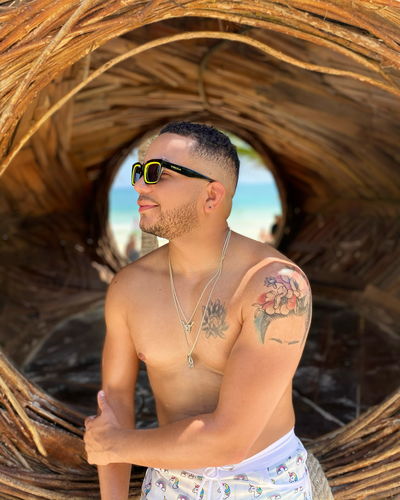 Customer photo review of Blanco - White