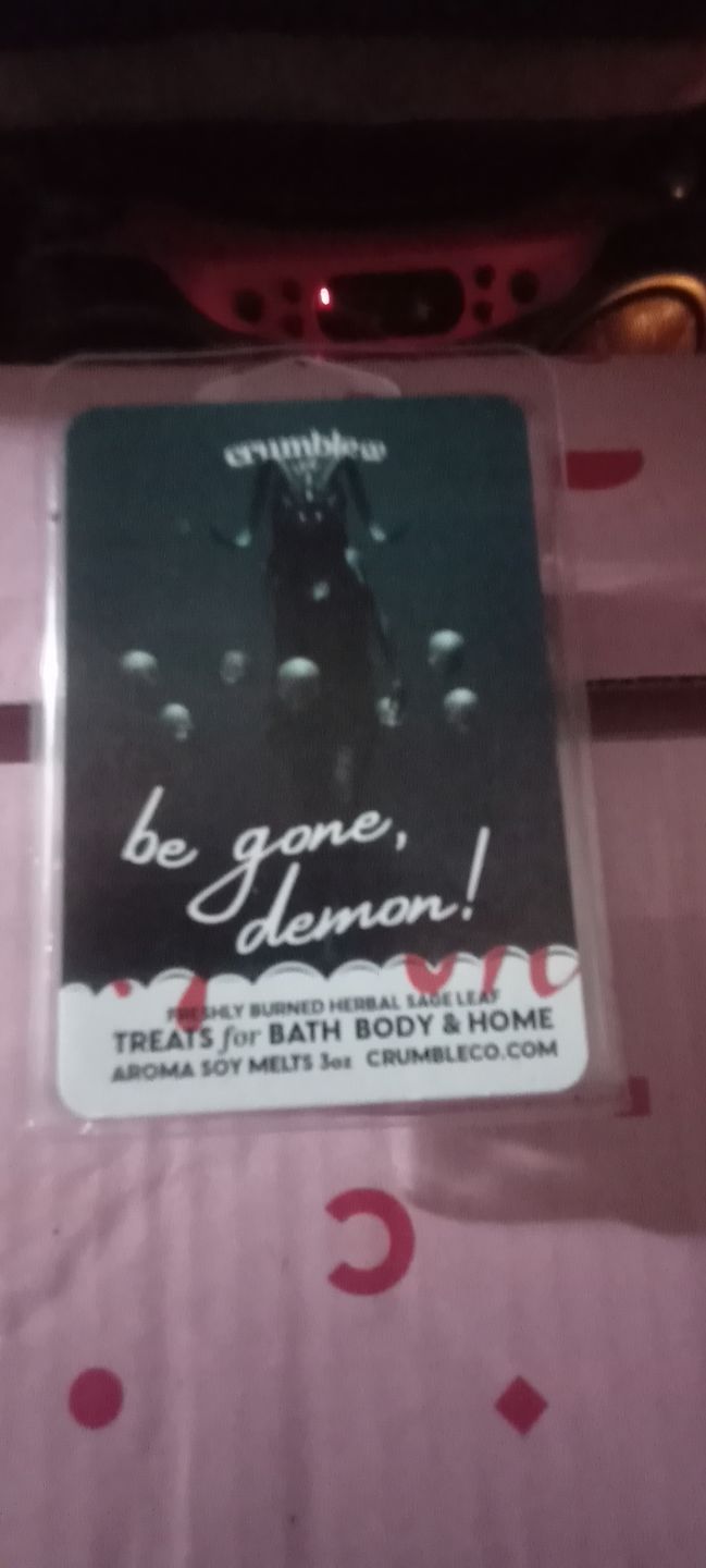 Customer photo review of Be Gone Demon Wax Melt