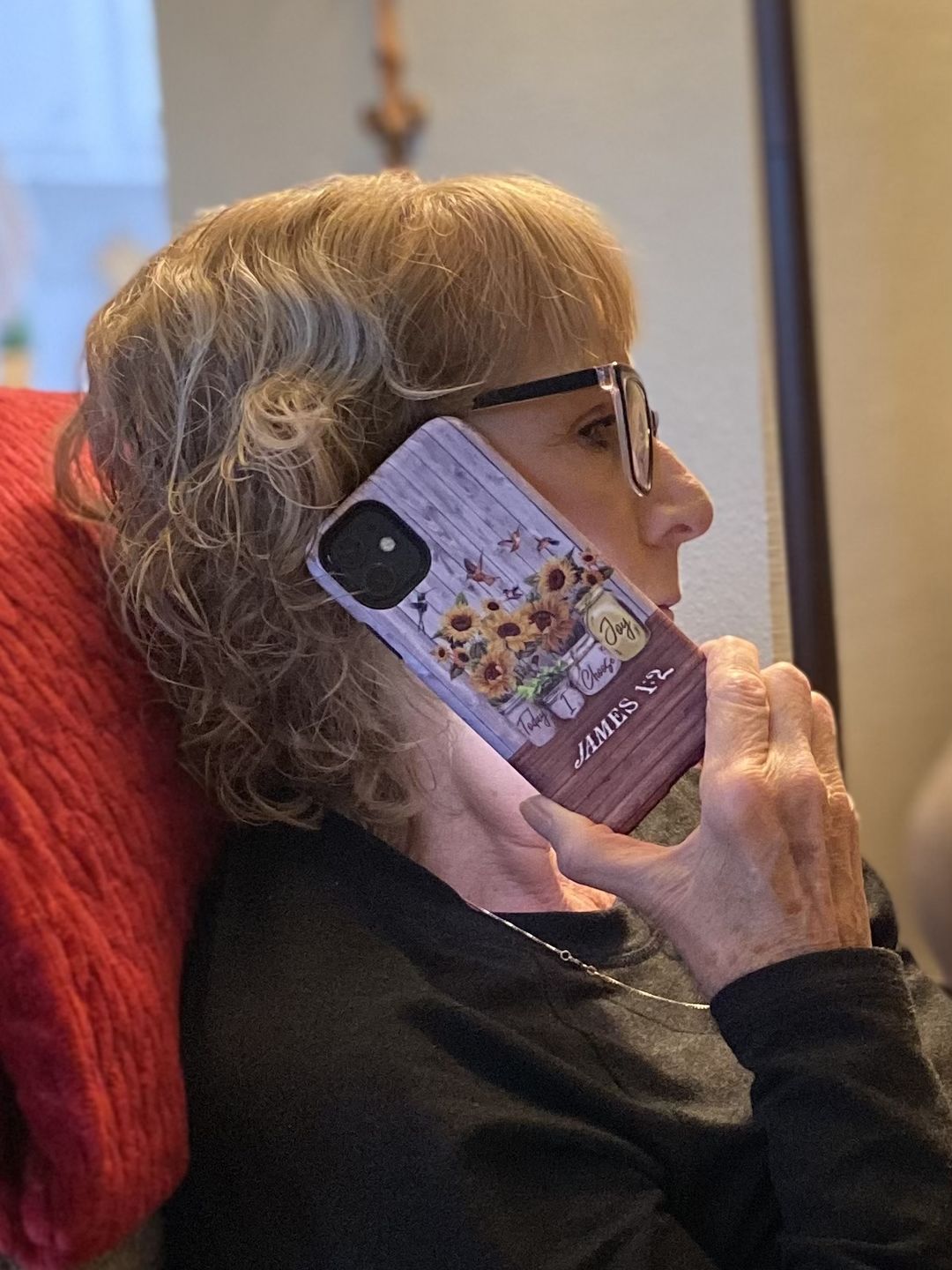 Customer photo review of Christian phone cases: Today I choose Joy James 1:2, Sunflower Hummingbird phone case