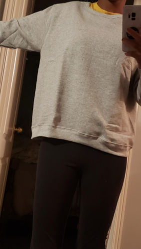 Customer photo review of Sepho Crew-neck L/S Sweatshirt-Black