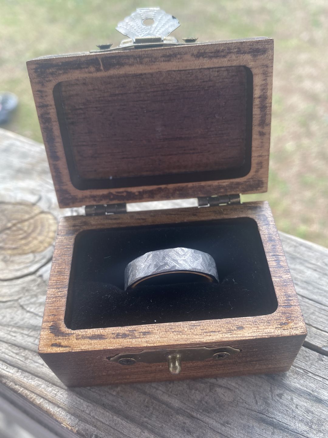 Customer photo review of Hammered Titanium and Whiskey Oak